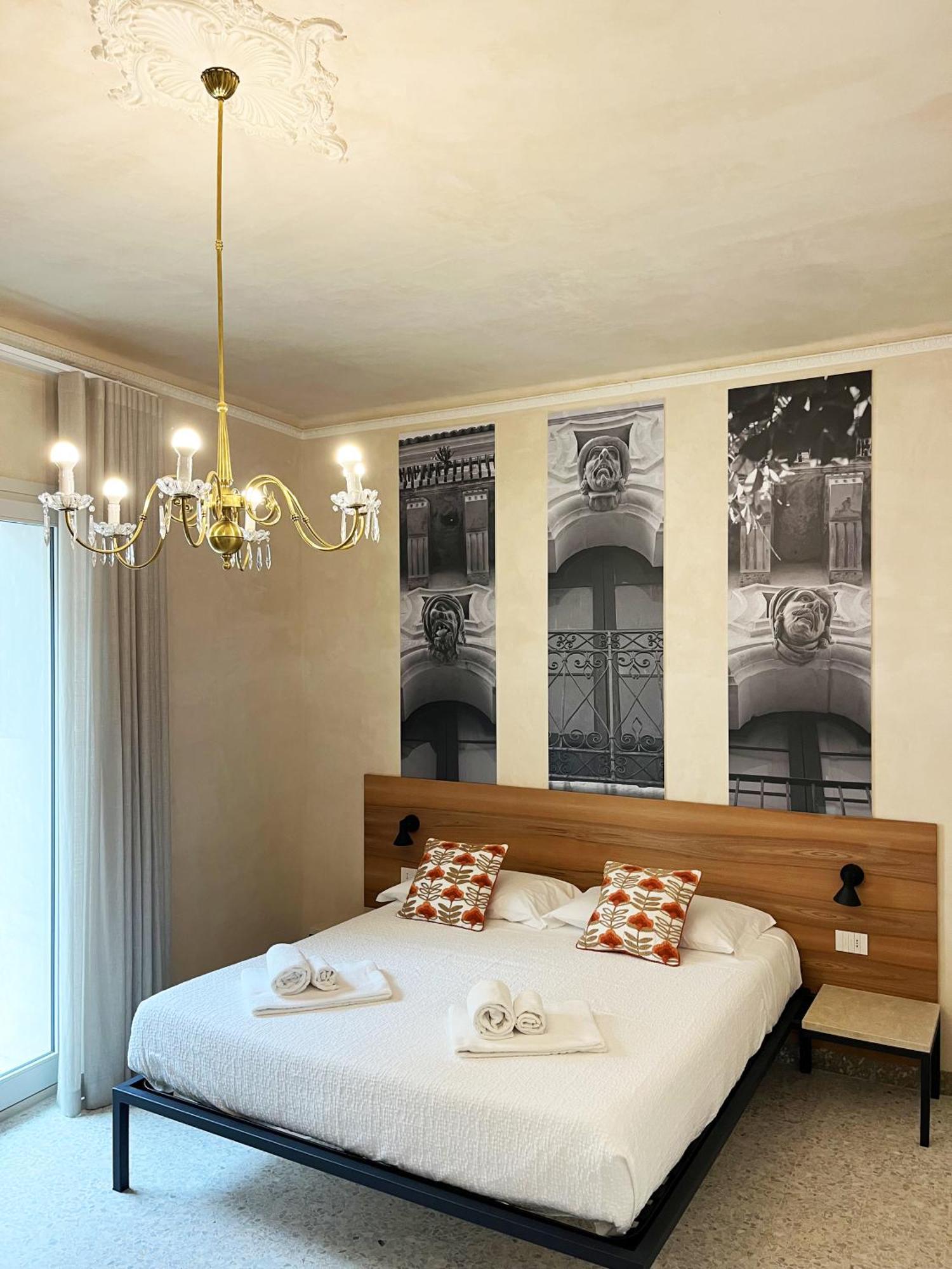 La Casa Di Irene - Suites Con Vista 라구사 외부 사진