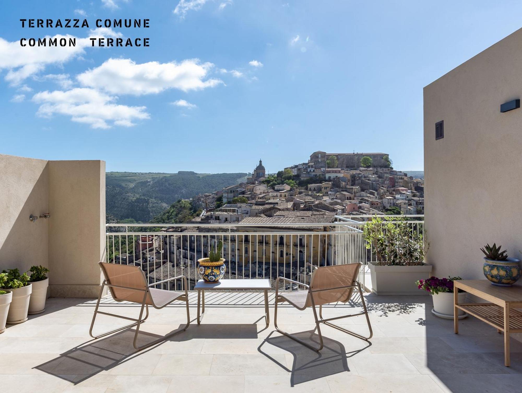 La Casa Di Irene - Suites Con Vista 라구사 외부 사진