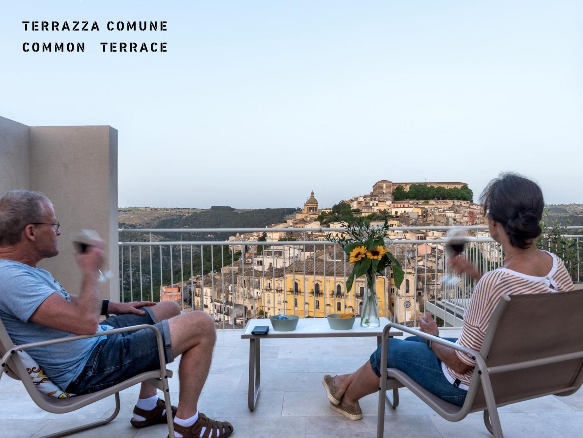La Casa Di Irene - Suites Con Vista 라구사 외부 사진